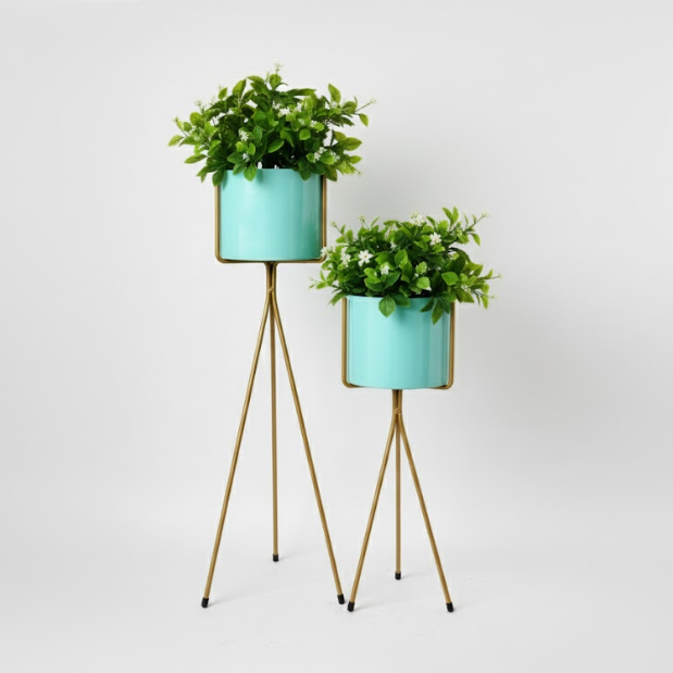Aqua Steel Tripod Planter