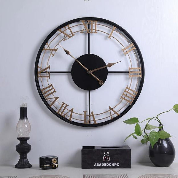 Heritage Roman Halo Clock – Gold (24" x 24")