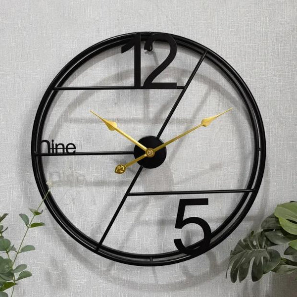 Atelier Roman Halo Clock – Gold (24" x 24")