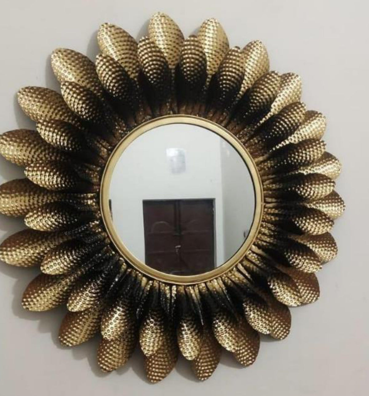 Embossed Petal Halo Mirror - Gold/Black